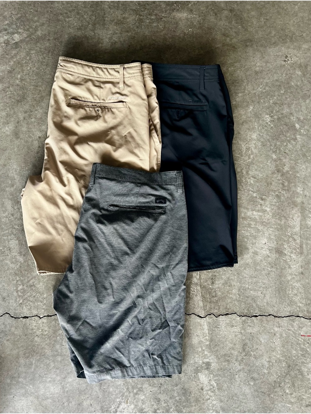 Set of 3 Men's Billabong & O’Neill Shorts - Beige, Charcoal, Black